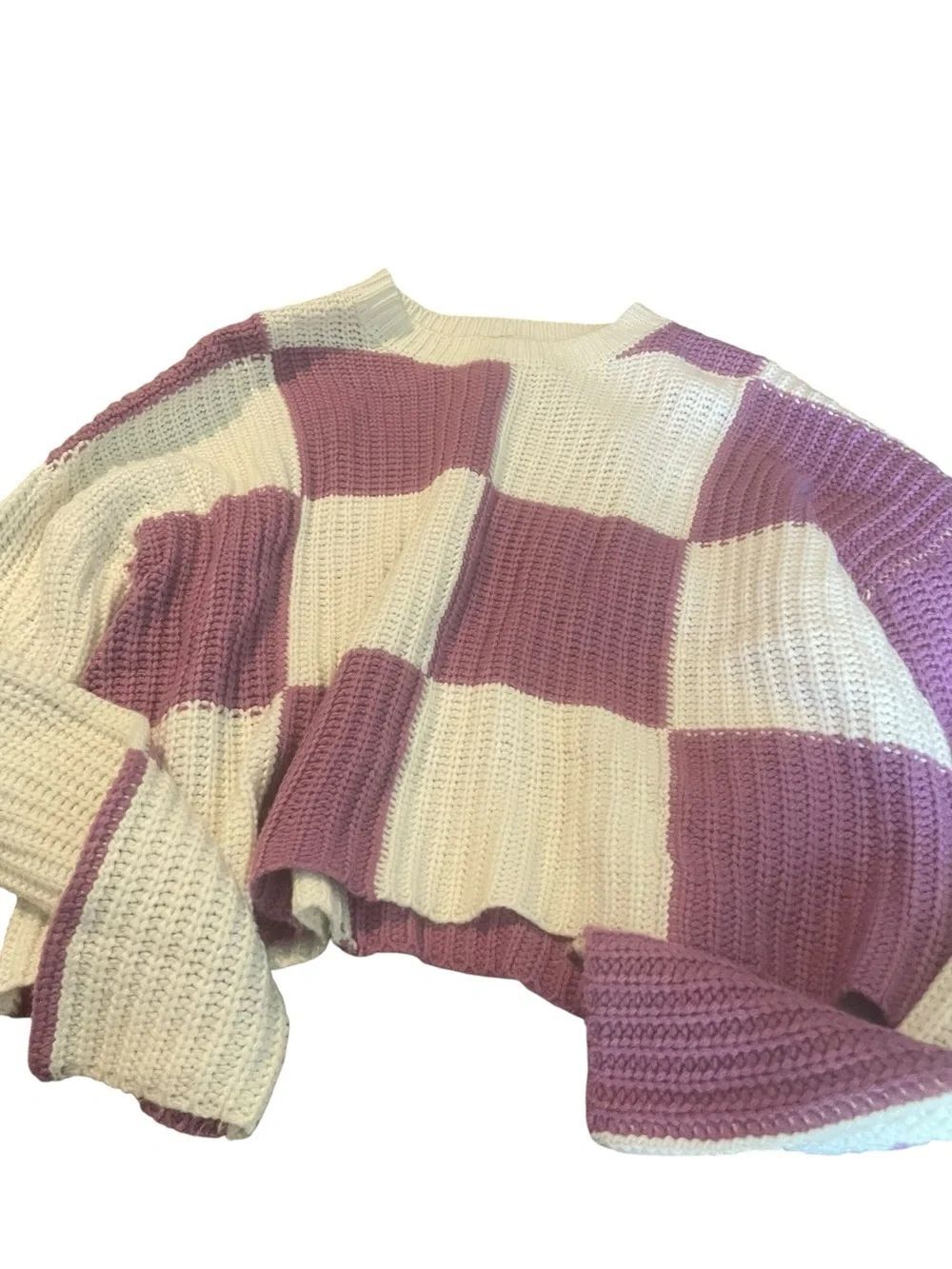 Moon and Madison size XS Cream and Mauve Checkered Knit Sweater